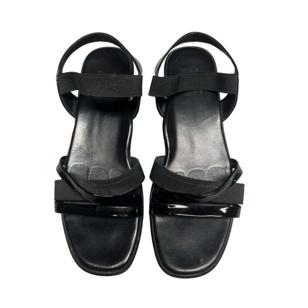 Munro Black Elastic-Strap Sandals